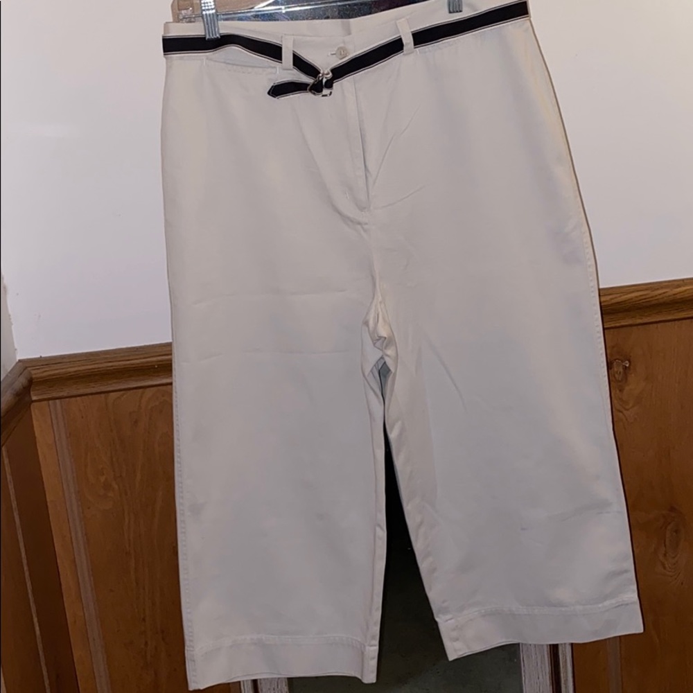 Capris’